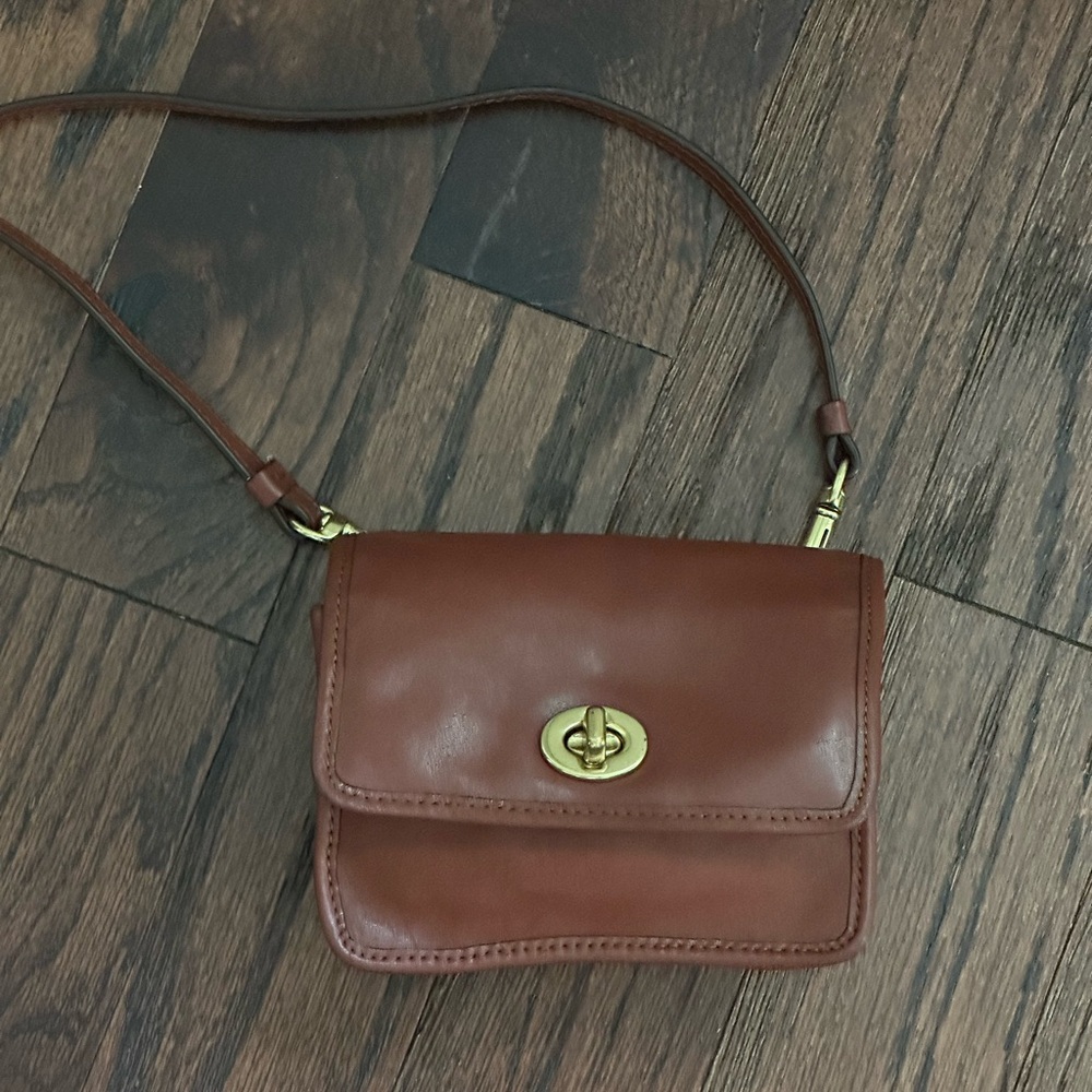 Vintage Coach Turn Lock Crossbody Mini Penny Bag